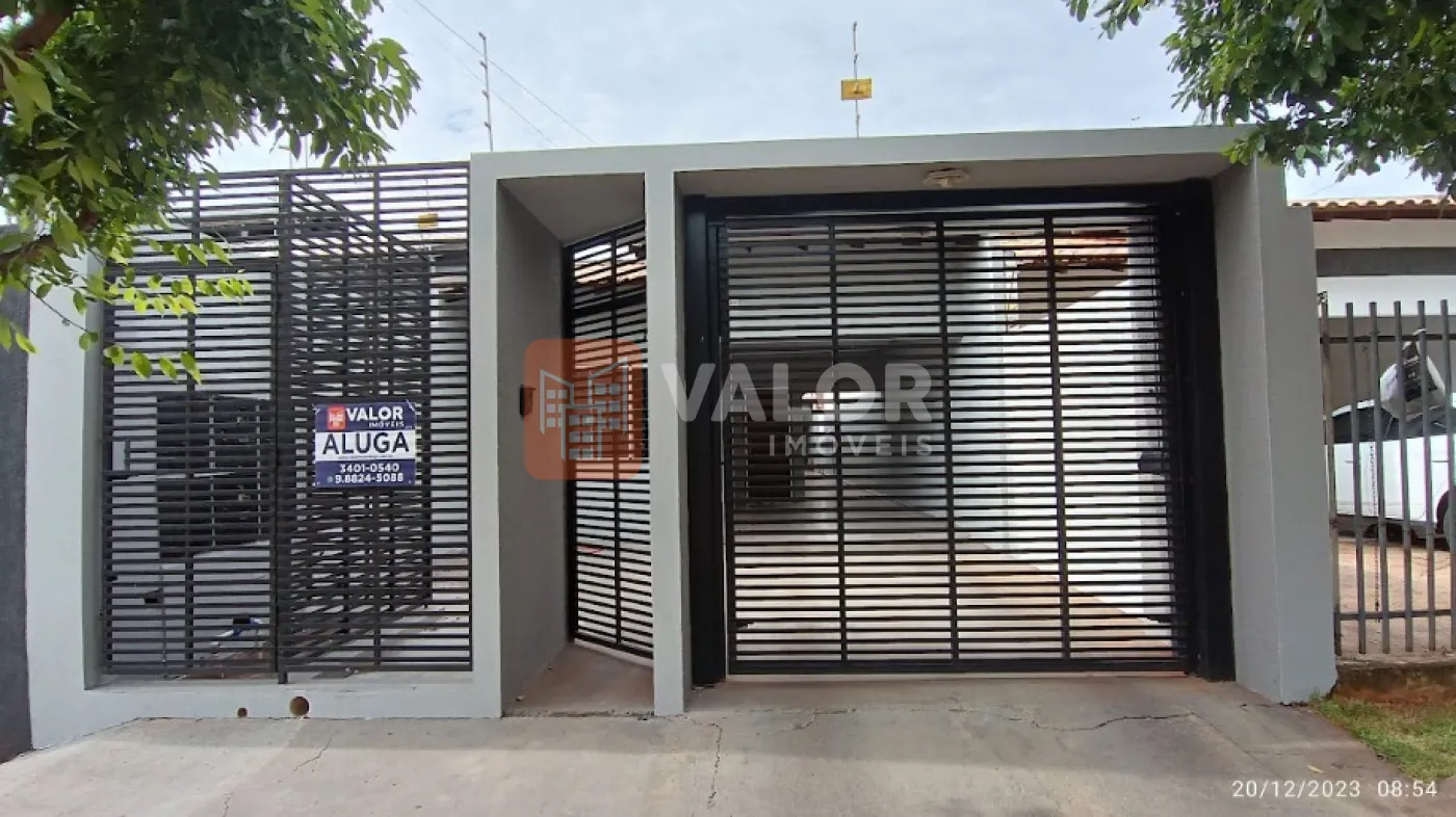 Alugar Casa / Padrão em Cianorte R$ 1.450,00 - Foto 1