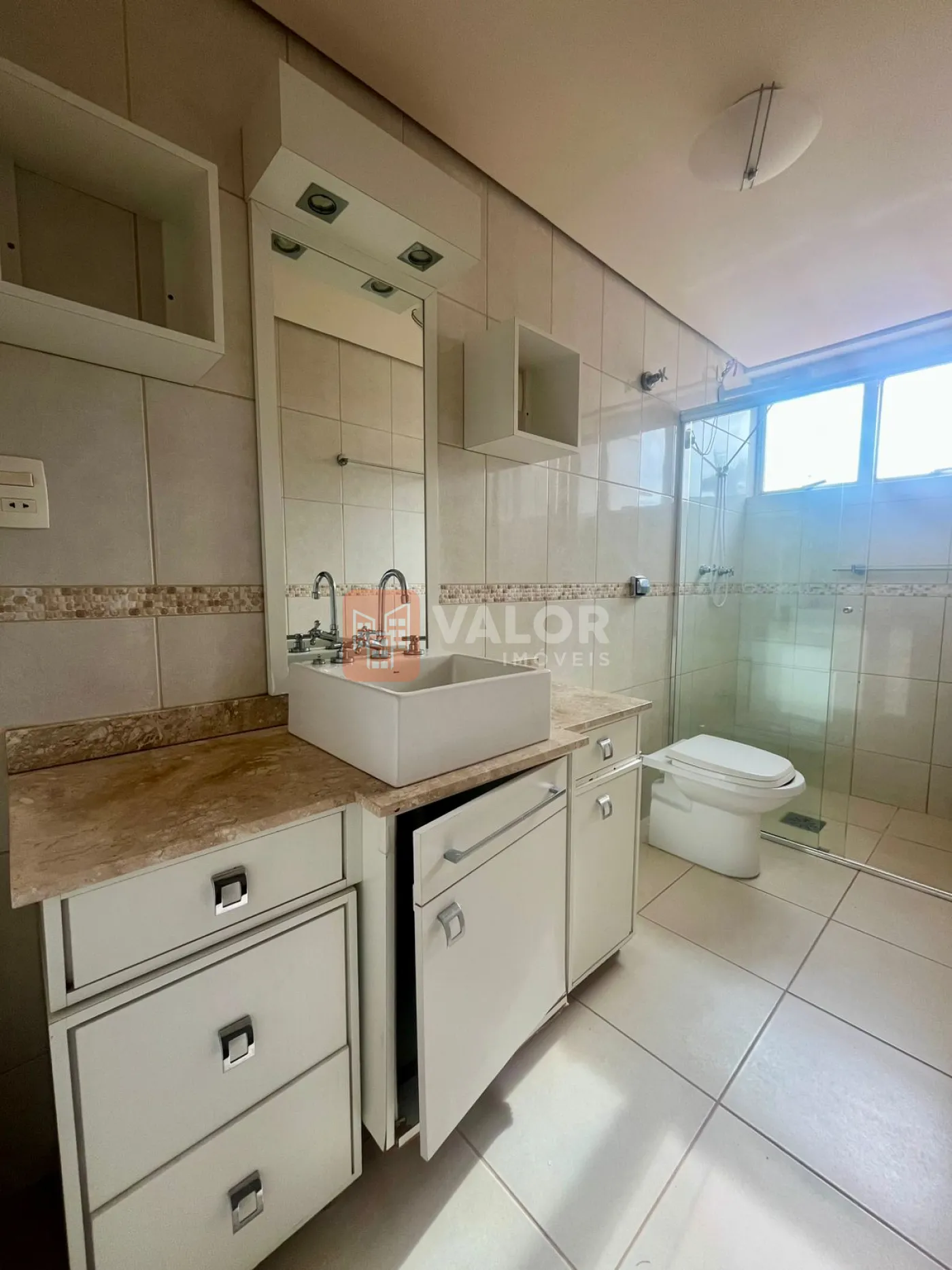 Alugar Apartamento / Padrão em Cianorte R$ 1.800,00 - Foto 9