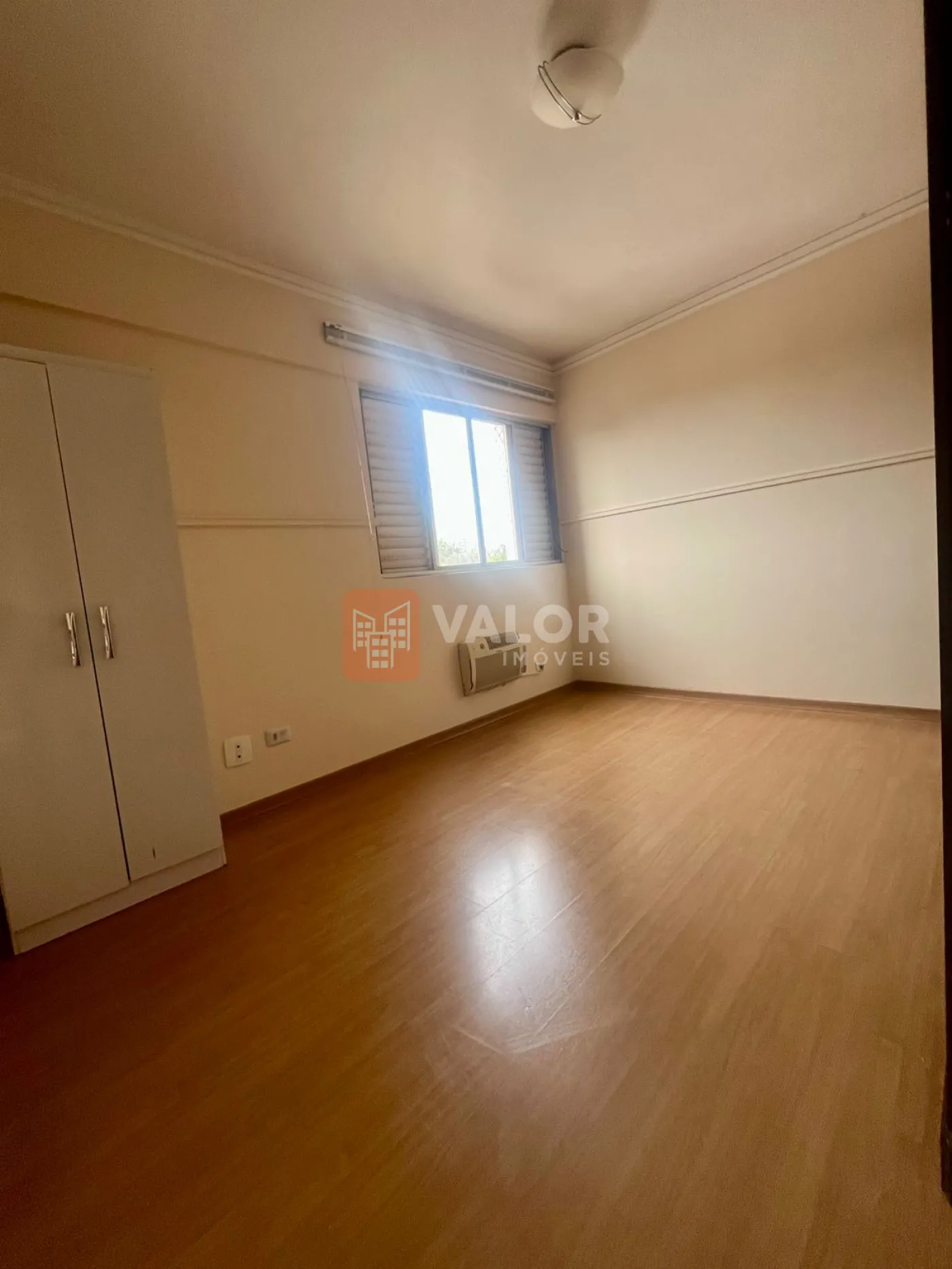 Alugar Apartamento / Padrão em Cianorte R$ 1.800,00 - Foto 11