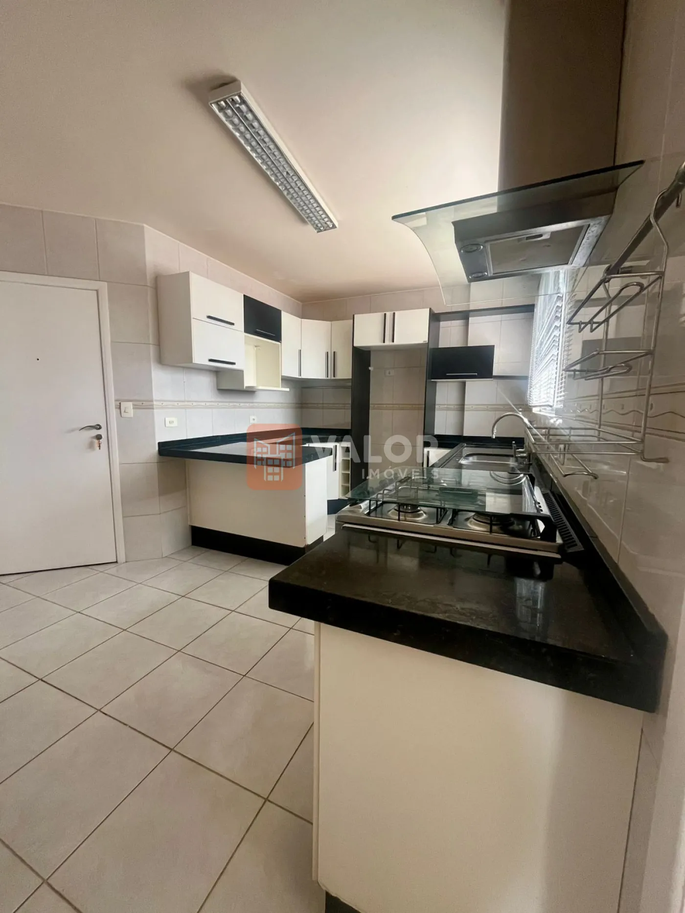 Alugar Apartamento / Padrão em Cianorte R$ 1.800,00 - Foto 12