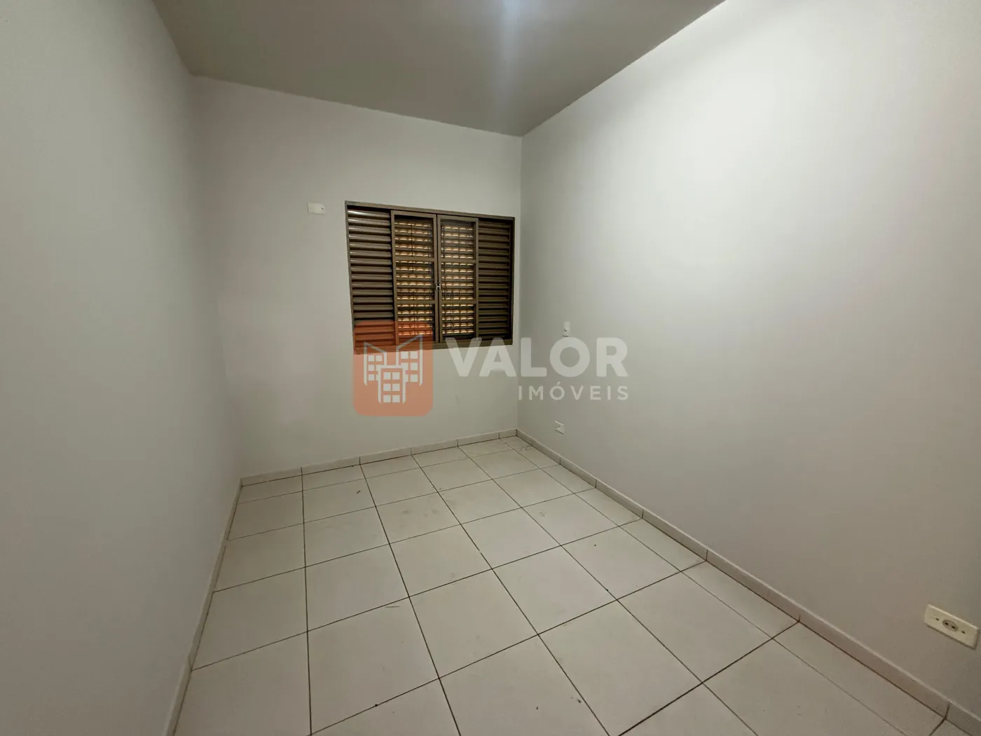 Alugar Casa / Padrão em Cianorte R$ 2.000,00 - Foto 6