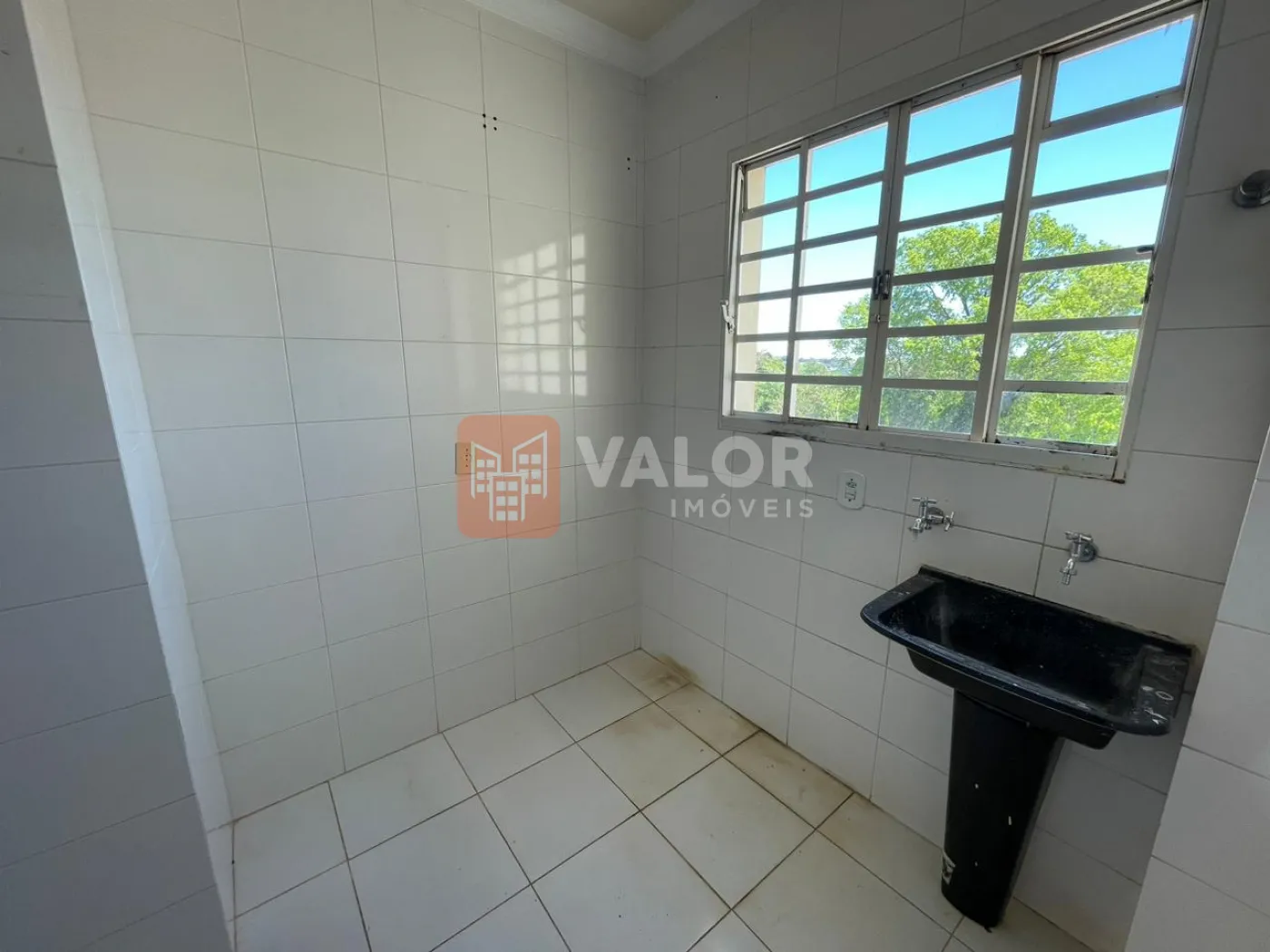 Alugar Apartamento / Padrão em Cianorte R$ 1.800,00 - Foto 3