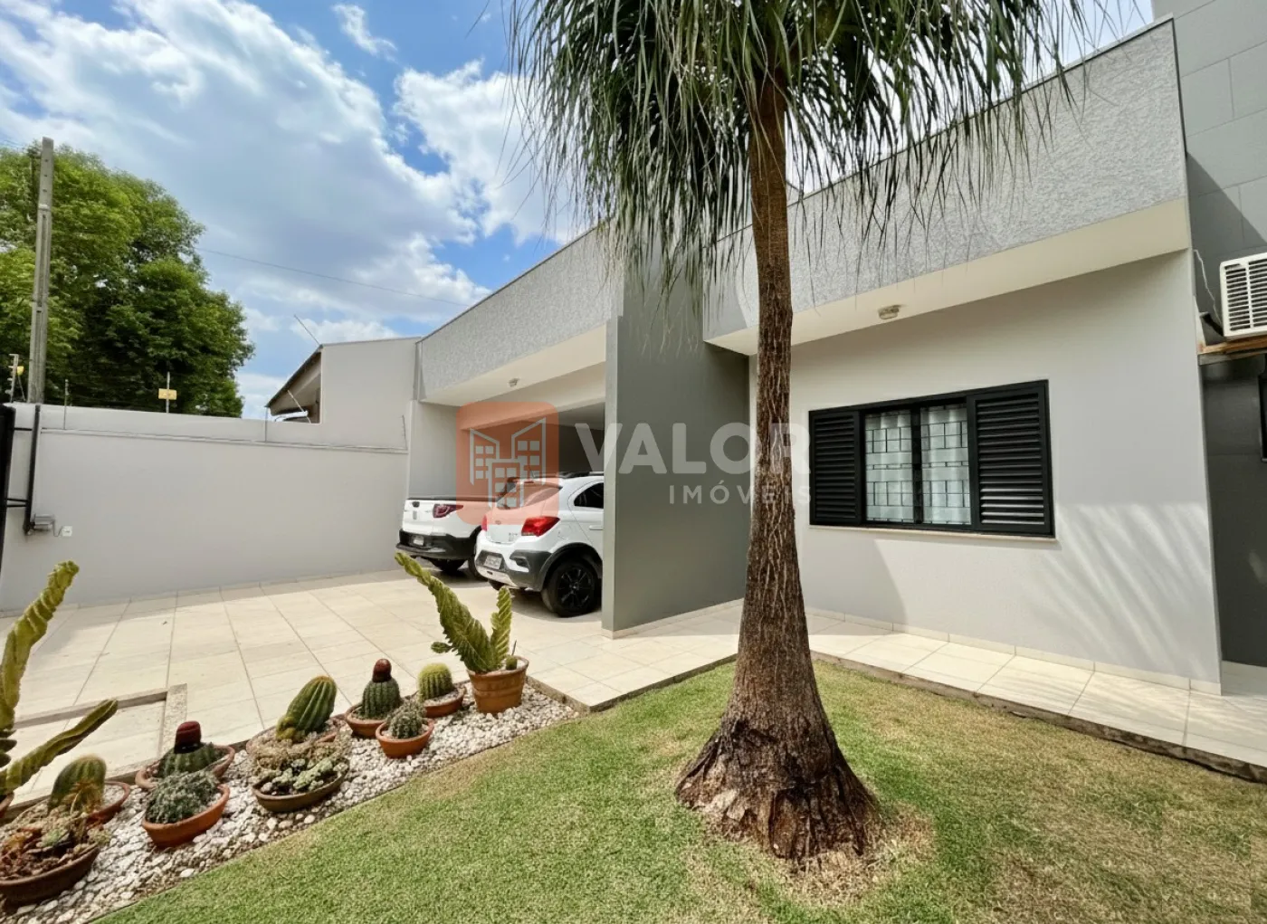 Comprar Casa / Padrão em Cianorte R$ 800.000,00 - Foto 1