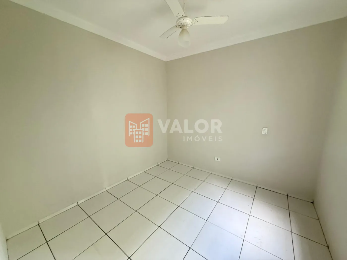 Alugar Casa / Padrão em Cianorte R$ 1.000,00 - Foto 4