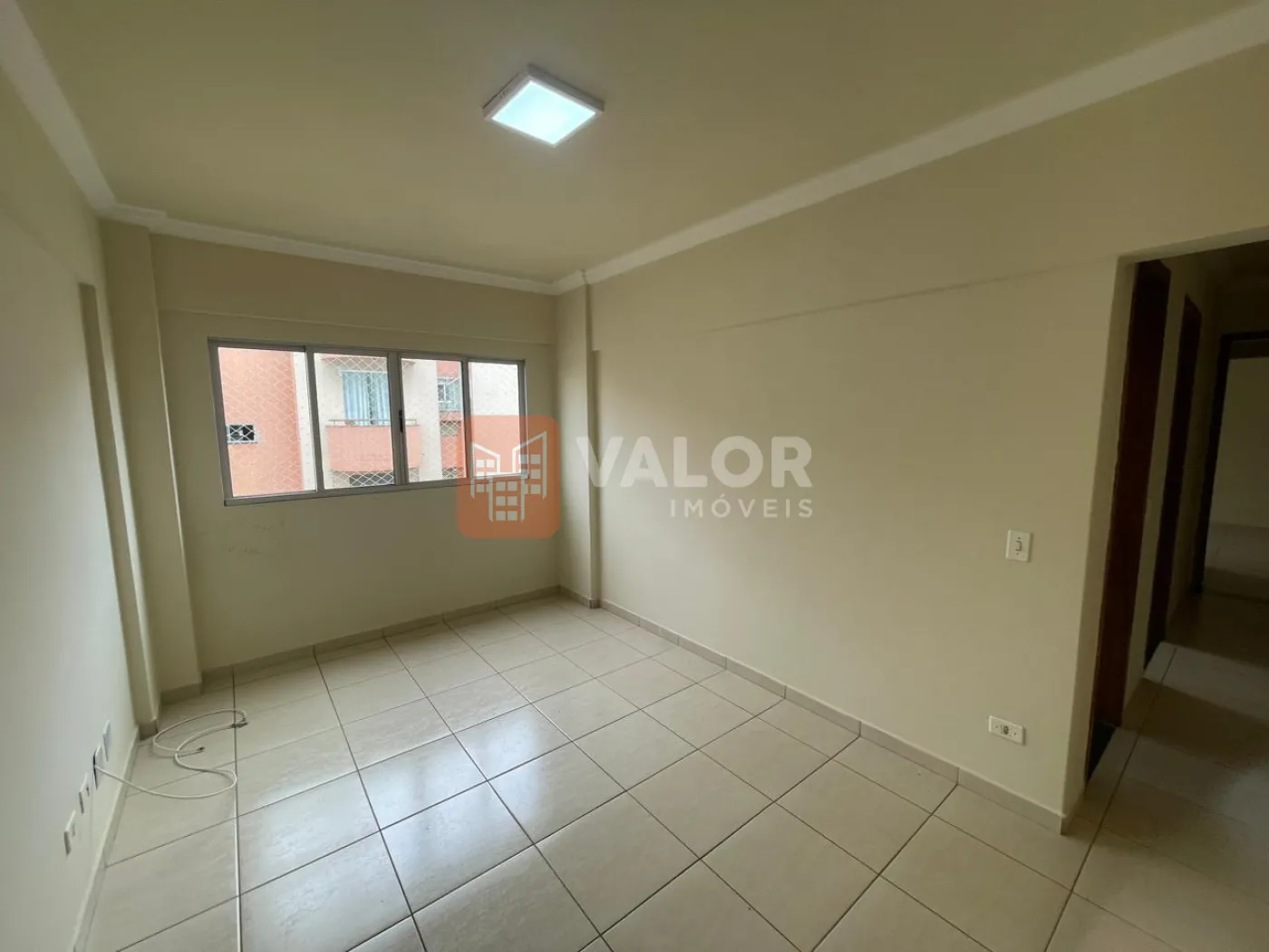 Alugar Apartamento / Padrão em Cianorte R$ 1.100,00 - Foto 2
