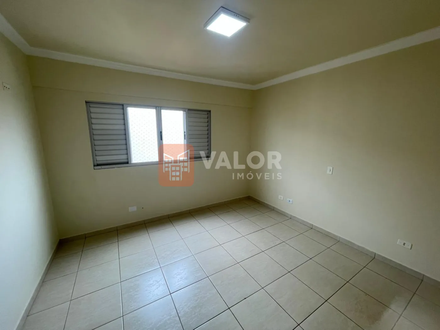 Alugar Apartamento / Padrão em Cianorte R$ 1.100,00 - Foto 4